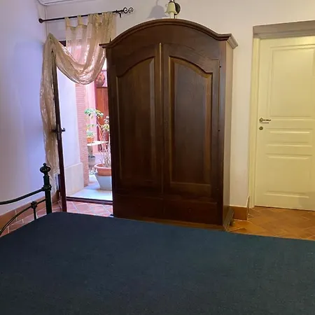 B&B Smile House Bed and breakfast